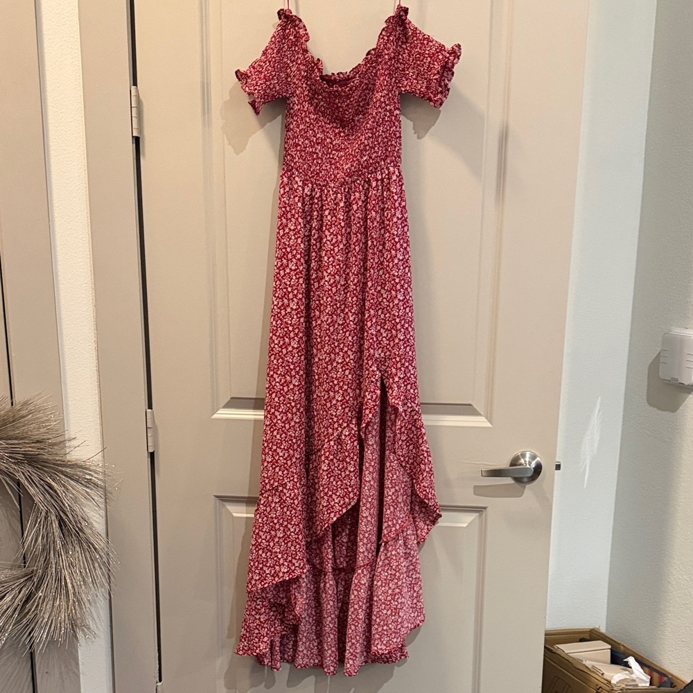 Chic Red Floral Off-Shoulder Dress